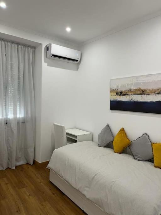Casa Da Praia Da Poca - Apartamento Lirio Эшторил Экстерьер фото